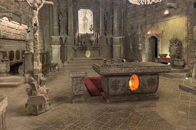 Full day tour to Auschwitz-Birkenau and Salt Mine with a local guide from Krakow - One long day: Auschwitz-Birkenau then Wieliczka Salt Mine