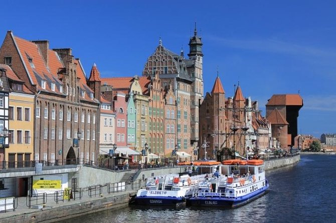Gdansk and Malbork Castle Small Group Tour from Warsaw with Lunch - Gdansk Old Town: Golden Gate, Dutch House, and Neptune’s Fountain