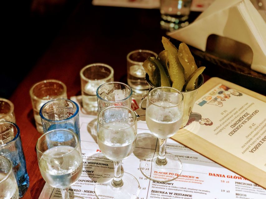 Gdańsk: Authentic Polish Vodka & Food Experience - Meeting your guide: English hosting that keeps it interactive