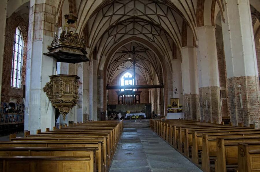 Gdansk: Chopin's Piano Concert by Candle Glow - Candle Glow, Chopin, and Why This Church Room Changes the Music