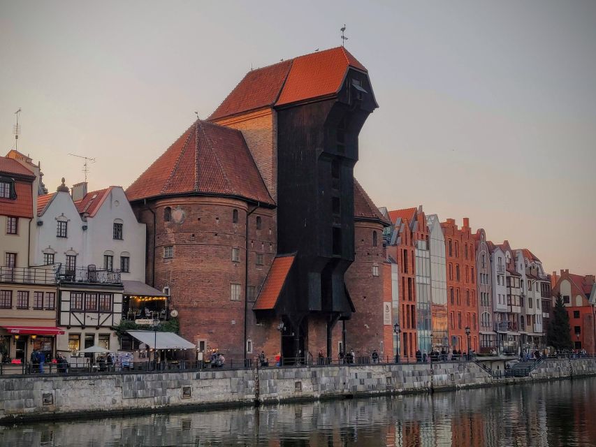 Gdańsk City Sights & History Guided Walking Tour in English - St. Mary’s Basilica: Brick Gothic Scale, and the Clock Moment