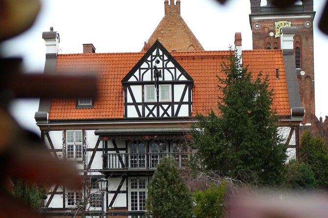 GDANSK City Tour by Golf Cart Live Guide & City Sightseeing 90min - St. Mary’s Church and the Royal Chapel Stop for Big Gothic Details