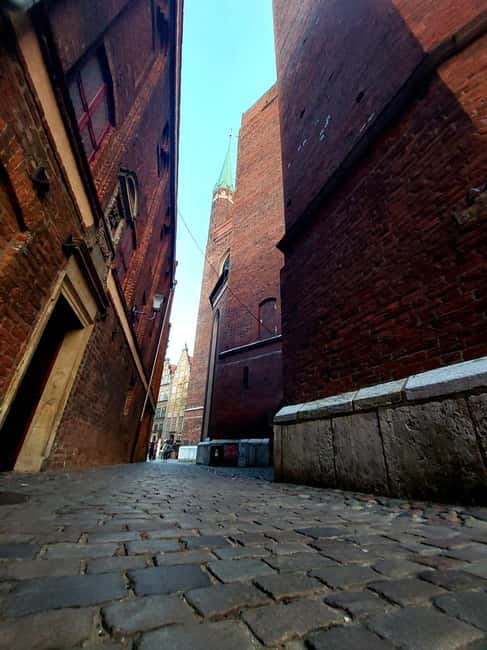 GDANSK City Tour by Golf Cart Live Guide & Sightseeing 90min - Weather-Proof Comfort and Practical Touring in Rain