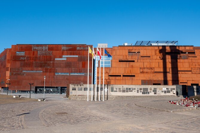 Gdansk: European Solidarity Centre Guided Tour - Solidarity’s global ripple: why Eastern Europe comes into the picture