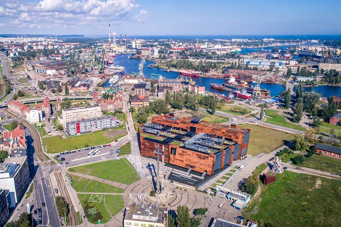 Gdansk: European Solidarity Centre Guided Tour - Workshops, film screenings, and the discussion layer