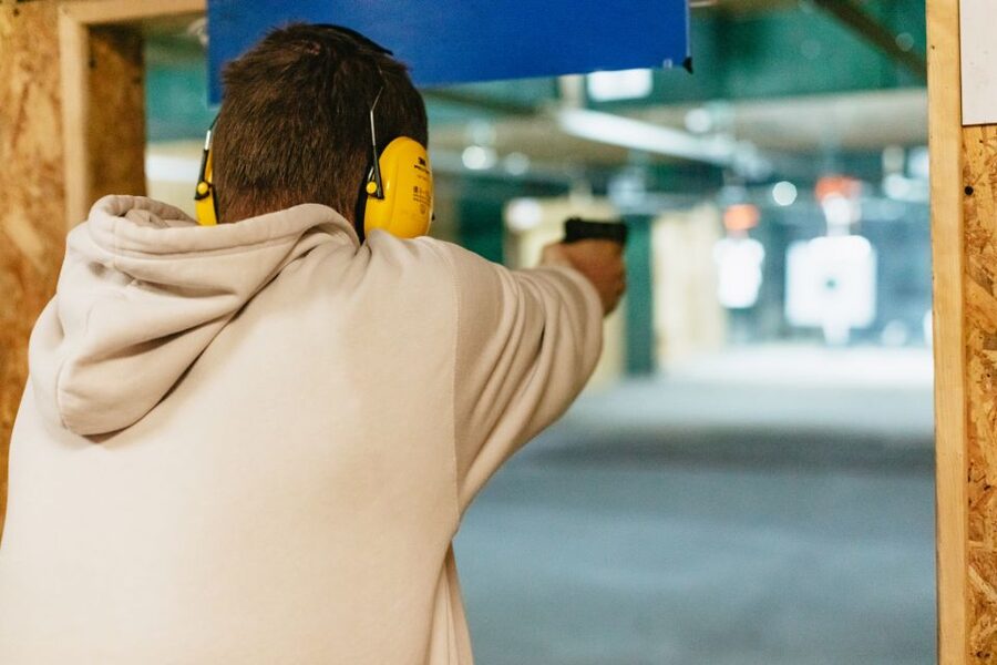Gdańsk: Extreme Gun Shooting Experience with Transfers - Your Targets and the Fun Part You Get to Keep