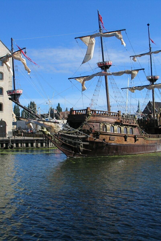 Gdansk: Guided Round-Trip Cruise to Westerplatte - Should you book this Westerplatte cruise?