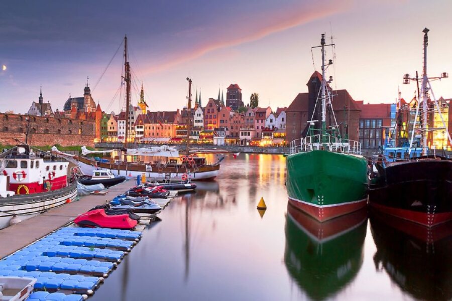 Gdansk: Jewish Heritage Guided Private Walking Tour - The New Synagogue in Wrzeszcz and what it means to end there