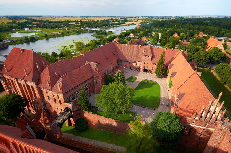 Gdansk: Malbork Castle Regular Tour - Who This Tour Suits Best (and Who Might Skip It)