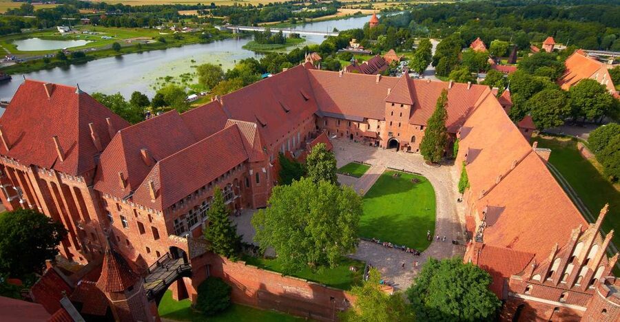 Gdansk: Malbork Castle Regular Tour - The Gdansk to Malbork Van Ride That Keeps the Day Easy
