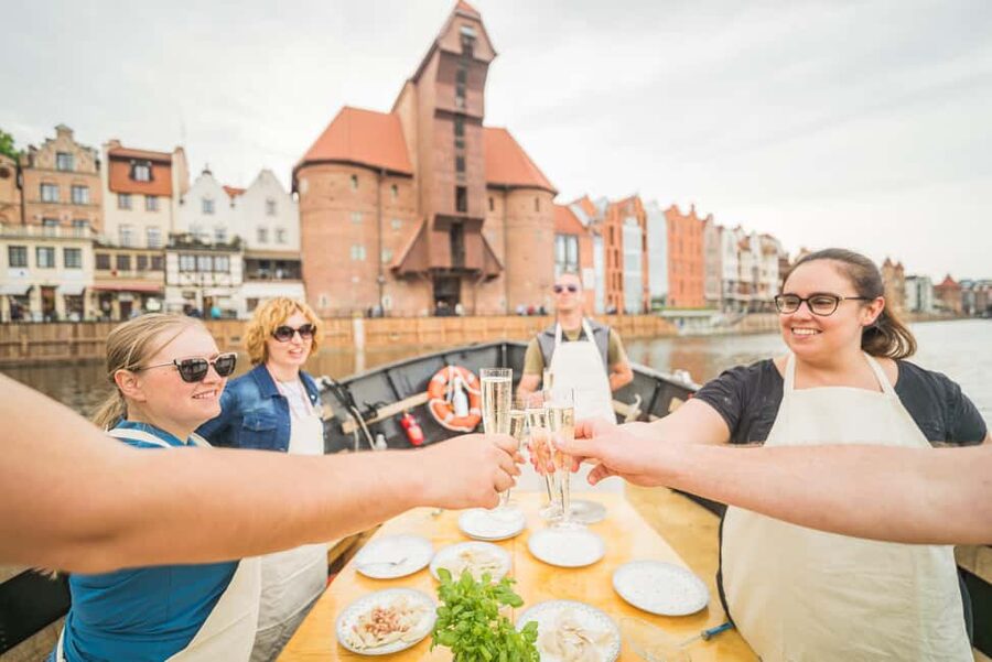 Gdańsk: Motława River Cruise with Pierogi Tasting - The Best Part to Plan Around, Timing and Hunger