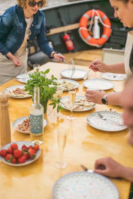 Gdańsk: Motława River Cruise with Pierogi Tasting - Who This Cruise Fits Best (And Who Might Want Another Option)