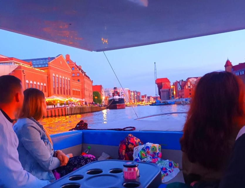 Gdańsk: Motława River Eco Cruise at Sunset with Prosecco - Old town water gates: St. Mary’s Gate and Stragglers Gate from the water