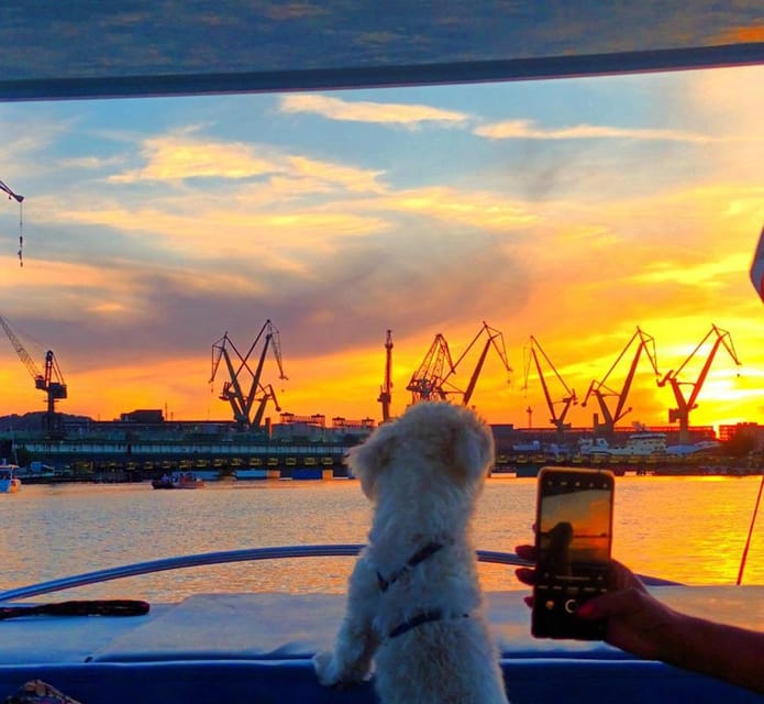 Gdańsk: Motława River Eco Cruise at Sunset with Prosecco - The on-board vibe: music, small group energy, and real hosts