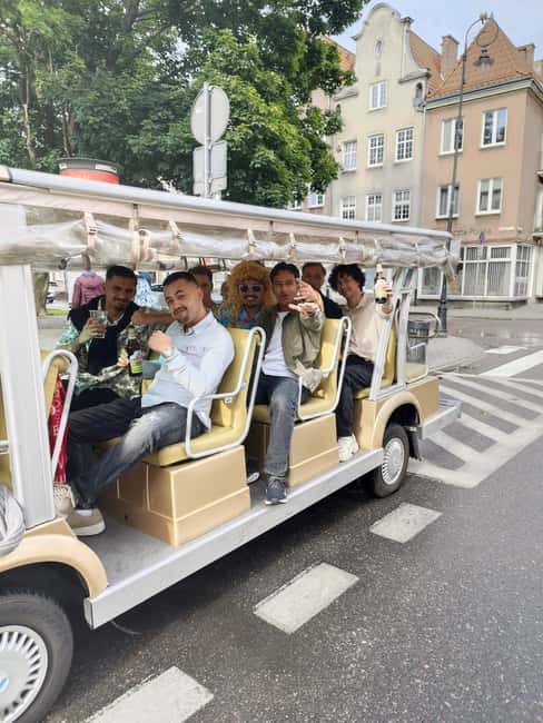 Gdansk: NO LIMIT BEER City Tour by Golf Cart Private/Shared - The beer, the music, and the “chill but organized” vibe