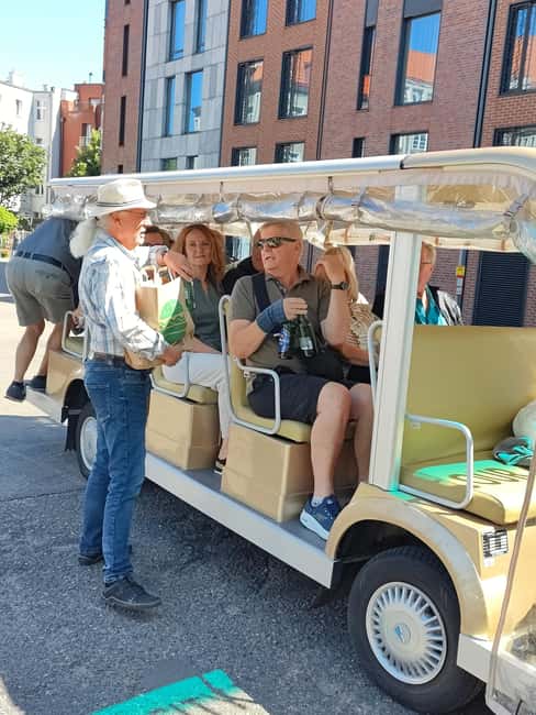 Gdansk: NO LIMIT BEER City Tour by Golf Cart Private/Shared - Language and guide style: what to expect on the commentary