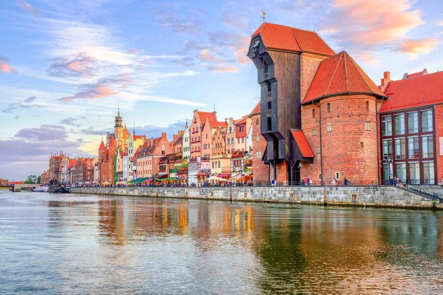 Gdansk Old Town 2-Hour Walking Tour - Golden Gate and the Torture Chamber stop you should not skip