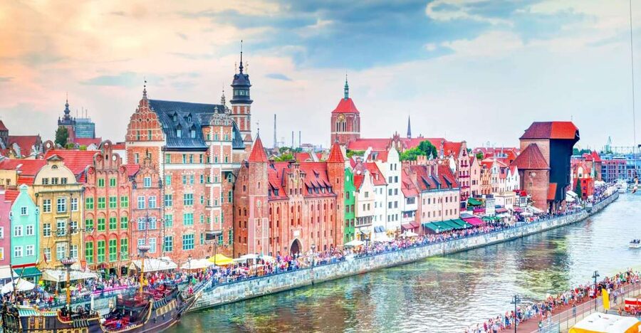 Gdansk Old Town 2-Hour Walking Tour - Meeting point at Brama Wyżynna, then a quick start at Wały Jagiellońskie