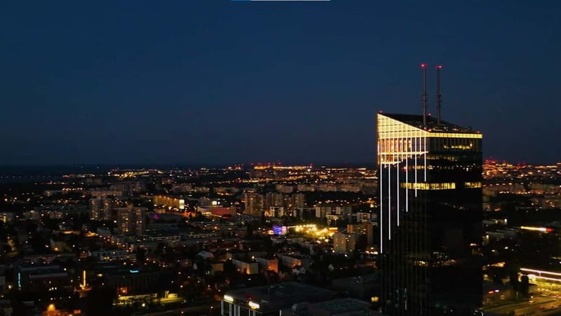 Gdańsk: Olivia Star Sky-High Views, Dinner, and Cocktails - Quick hits before you go