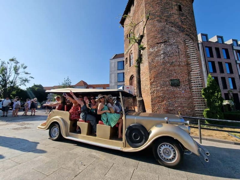 Gdansk: PRIVATE Alcotour City Tour Sightseeing Golf Cart - Old Town gateways and medieval power: from Highland Gate to Golden Gate