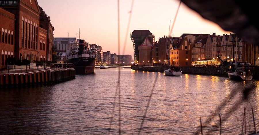 Gdańsk: Scenic Sunset Cruise with Welcome Drink - Westerplatte and Wisłoujście Fortress From a Whole New Angle