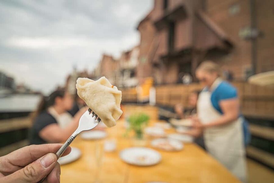Gdańsk: Shipyard and Port Cruise with Pierogi Tasting - Comfort gear and weather reality on a port cruise