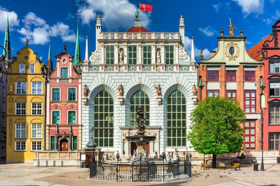 Gdansk: Small Group Walking Tour - Neptune’s Statue at 6:00 PM, and why this start time helps