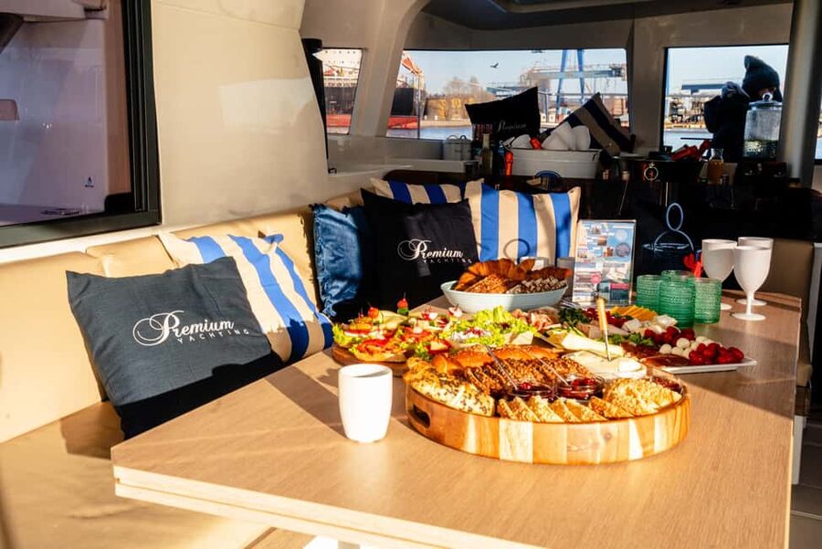 Gdansk/Sopot: Breakfast Cruise on a Catamaran - The breakfast buffet: real food, not just snacks