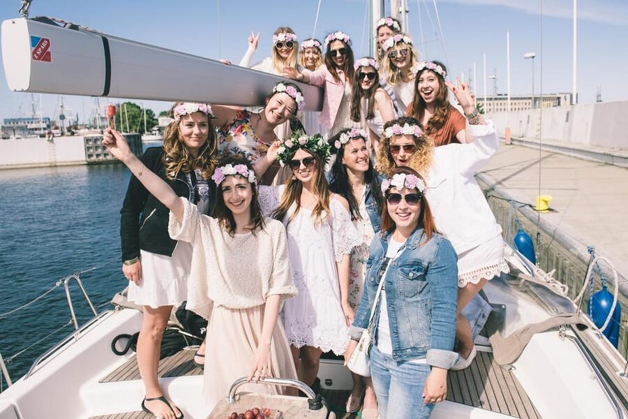 Gdańsk/Sopot: Private Boat Party with Music & Drinks - Your Yacht Setup: Two Decks, Heat, Toilet, and a Music-Friendly Layout