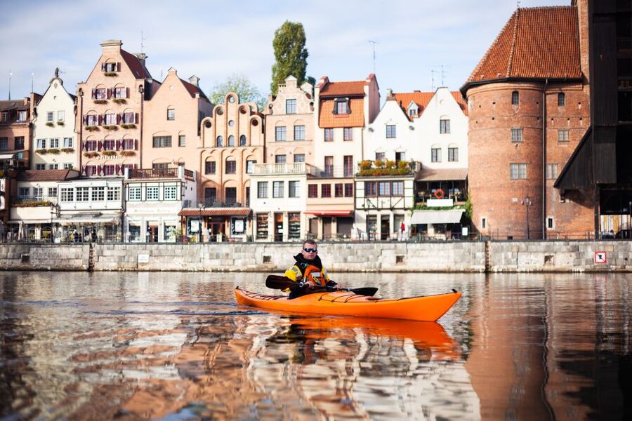 Gdansk: Winter Kayaking Tour - Meeting point, pickup options, and how to get ready fast