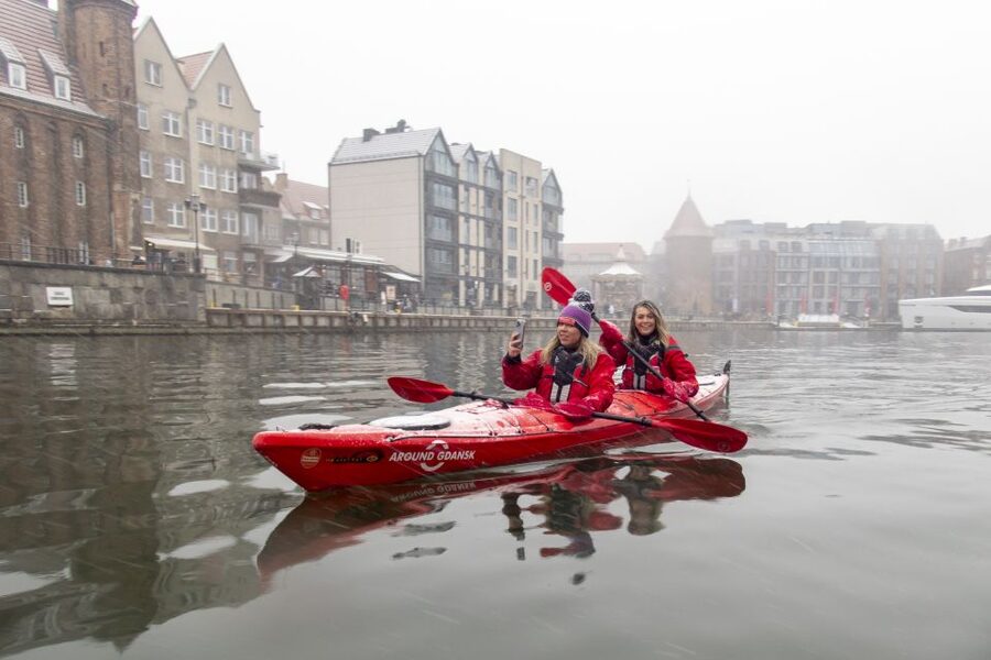 Gdansk: Winter Kayaking Tour - Radunia Canal romance, granaries on islands, and the red-brick medieval look