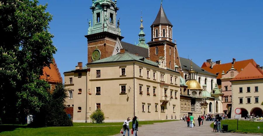 Guided Tour of the Wawel Castle & Cathedral in Cracow - Royal Crypts: Where Polish Rulers Are Remembered