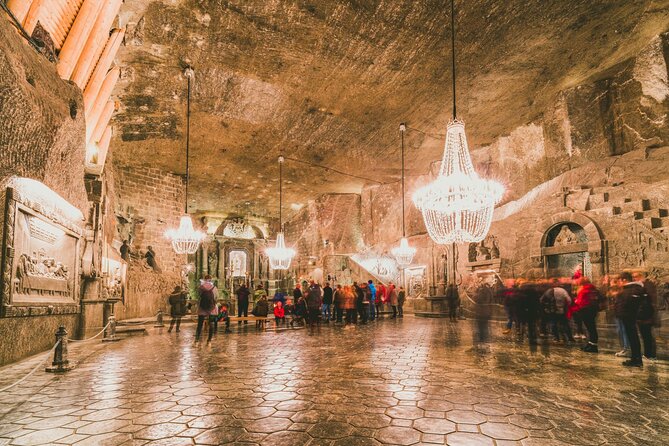 Guided tour to Salt Mine & Schindler Factory with Pick-Up Options - Group Size, Comfort, and How Crowding Changes Your Feel