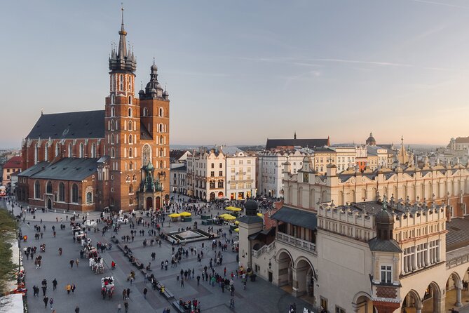 Historic Krakow : Old Town & Wawel Castle Walking tour - Key highlights you’ll feel right away
