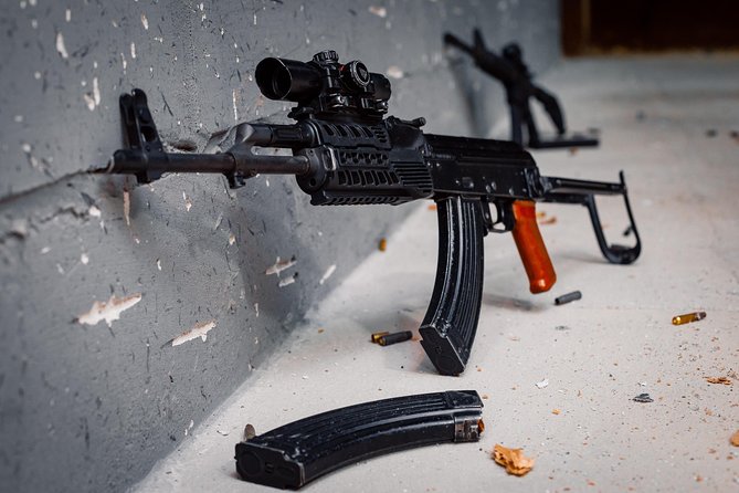 Indoor Shooting Range in Warszawa Package 2 - Key things you’ll like about PM Shooter’s Package 2