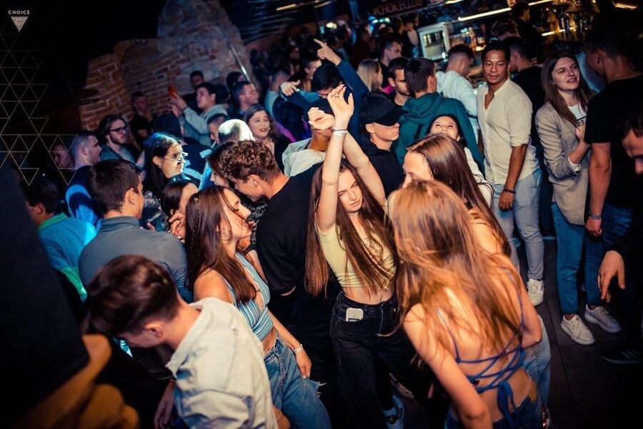 Krakow: 2-Day Nightlife Ticket - Who this Krakow nightlife ticket suits best