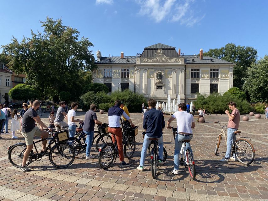 Krakow: 2h Kazimierz (Jewish Quarter) Bike Tour - What you actually do on the tour (hour by hour)
