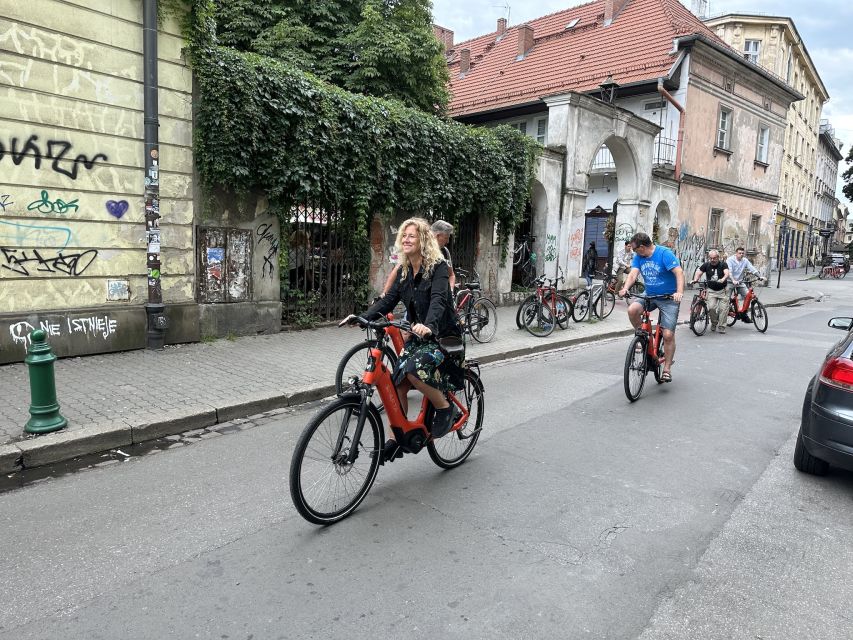 Krakow: 3-Hour Small Group Tour on E-Bike - Old Town Highlights: Market Square, Wawel Views, and the Fortifications Feel