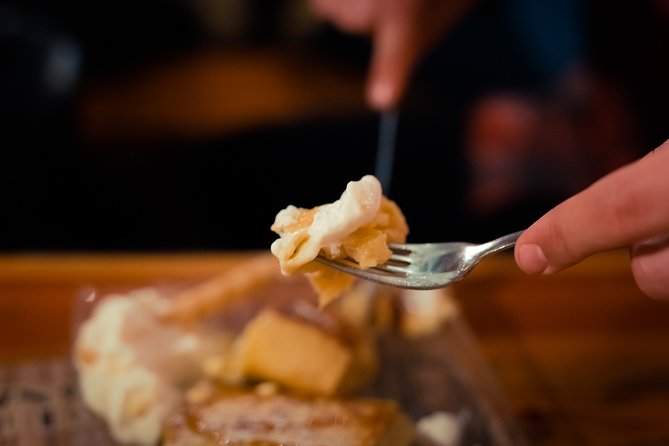Krakow: 6-Course Full Polish Food & Vodka Tour - Why Krakow’s 7:30 pm Food and Vodka Crawl Feels Different