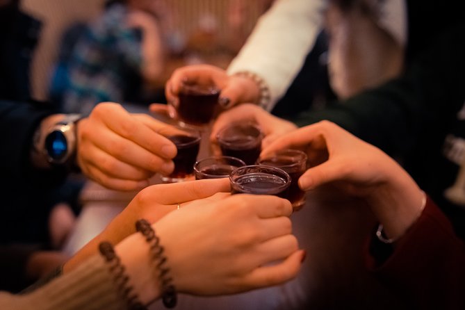 Krakow: 6-Course Full Polish Food & Vodka Tour - Stop-by-Stop Feeling: How the Evening Moves From Course to Course