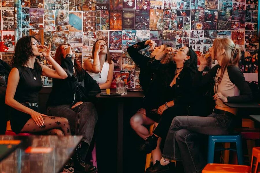 Krakow: 6 pm Tipsy Bar Tour With Karaoke+Twist (Thu-Fri-Sat) - Key Things That Make This Krakow Crawl Worth Your Time