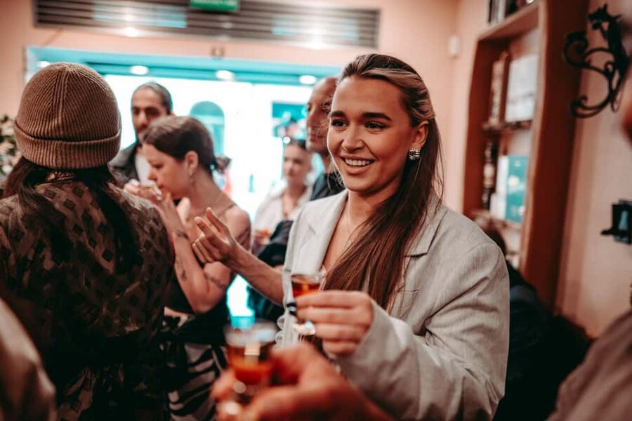 Krakow: 6 pm Tipsy Bar Tour With Karaoke+Twist (Thu-Fri-Sat) - One Hour Unlimited Drinks: How the Tour Gets You Social, Not Just Tipsy