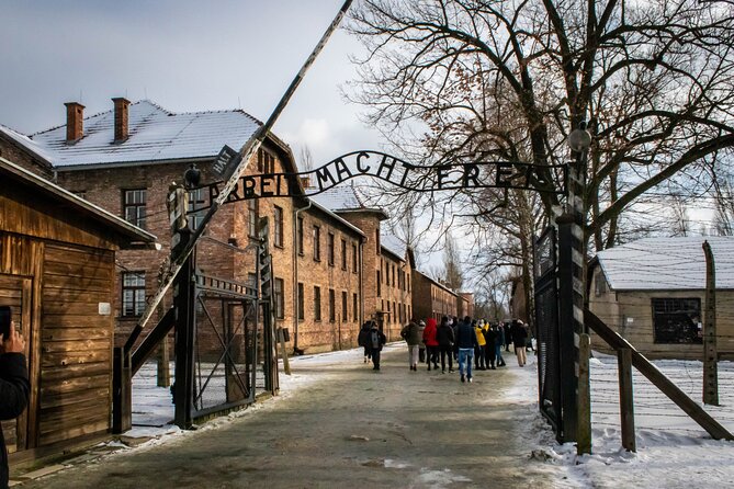 Krakow: Auschwitz-Birkenau Guided Tour with Ticket and Transfer - Krakow transfers, pickup rules, and why you must confirm the departure time