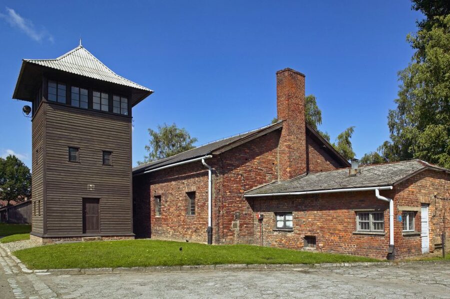Krakow: Auschwitz Guided Tour with Optional Hotel Pickup - Practical Tips That Prevent Costly Mistakes