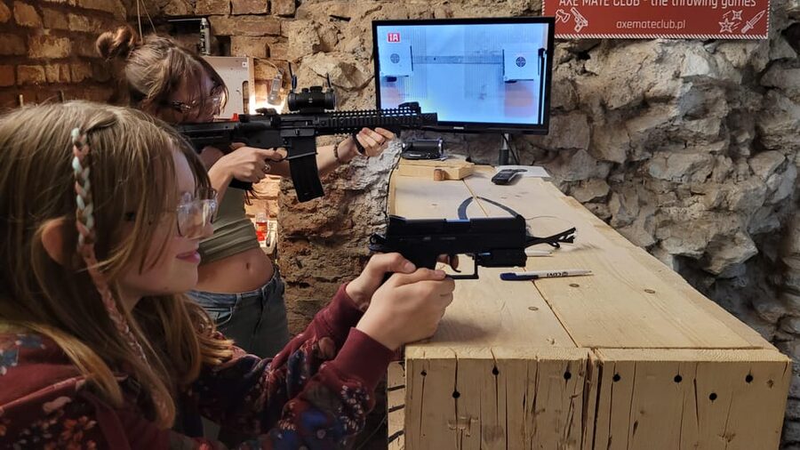 Krakow: Axe Mate Club Shooting Range Entry Ticket - Key highlights to look for