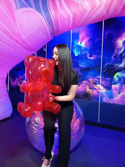 Krakow: Balloon Art Museum Entry Ticket - Value check: when $12 feels right and when it might not