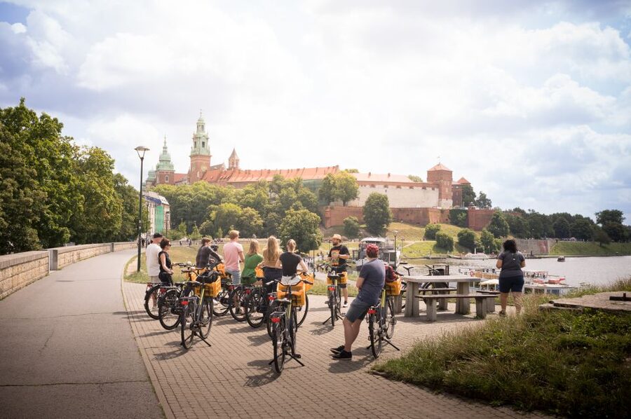 Krakow: Bike Tour of Old Town, Jewish Quarter and the Ghetto - Price and value for a 3.5-hour Krakow route