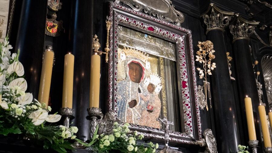 Krakow: Black Madonna of Częstochowa & Home of John Paul II - A single day linking John Paul II to the Black Madonna shrine
