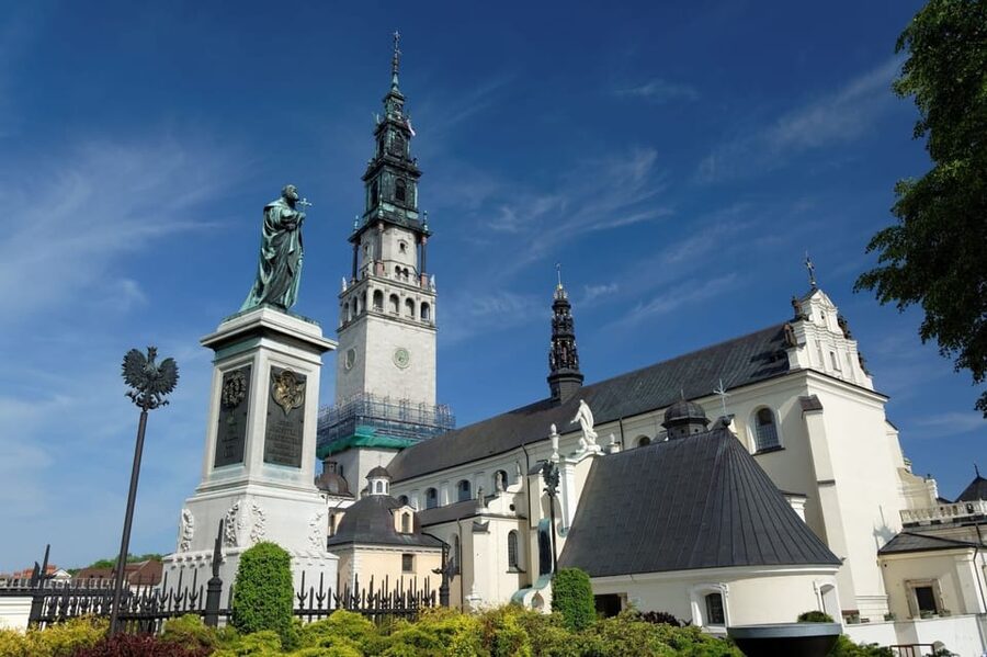 Krakow: Black Madonna Sanctuary of Czestochowa - Guided Tour - Who the tour works best for, and who should rethink it