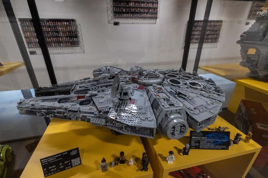 Krakow: Bricks & Figs Museum Entry Ticket - SDCC and Space figurines: the collector details you’ll notice fast